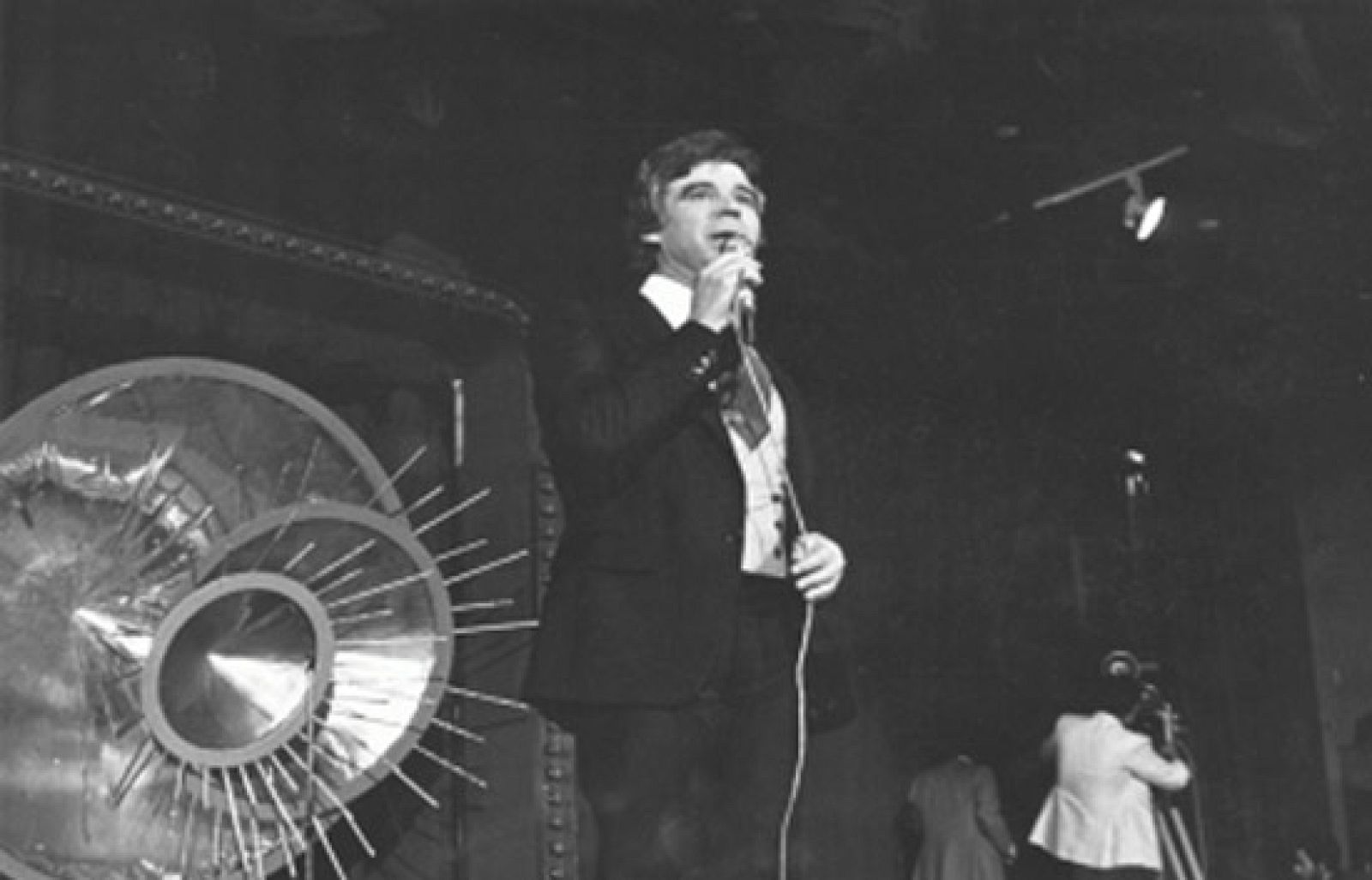 Memòries de la tele - "¿De parte de quién?" - Memòries de la tele | Veure