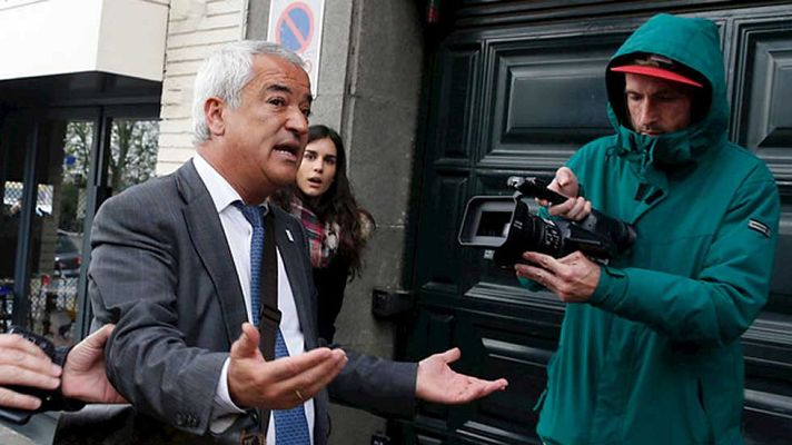 Telediario 1 - Diversas entidades y particulares denuncian que el responsable de Ausbanc los extorsionó