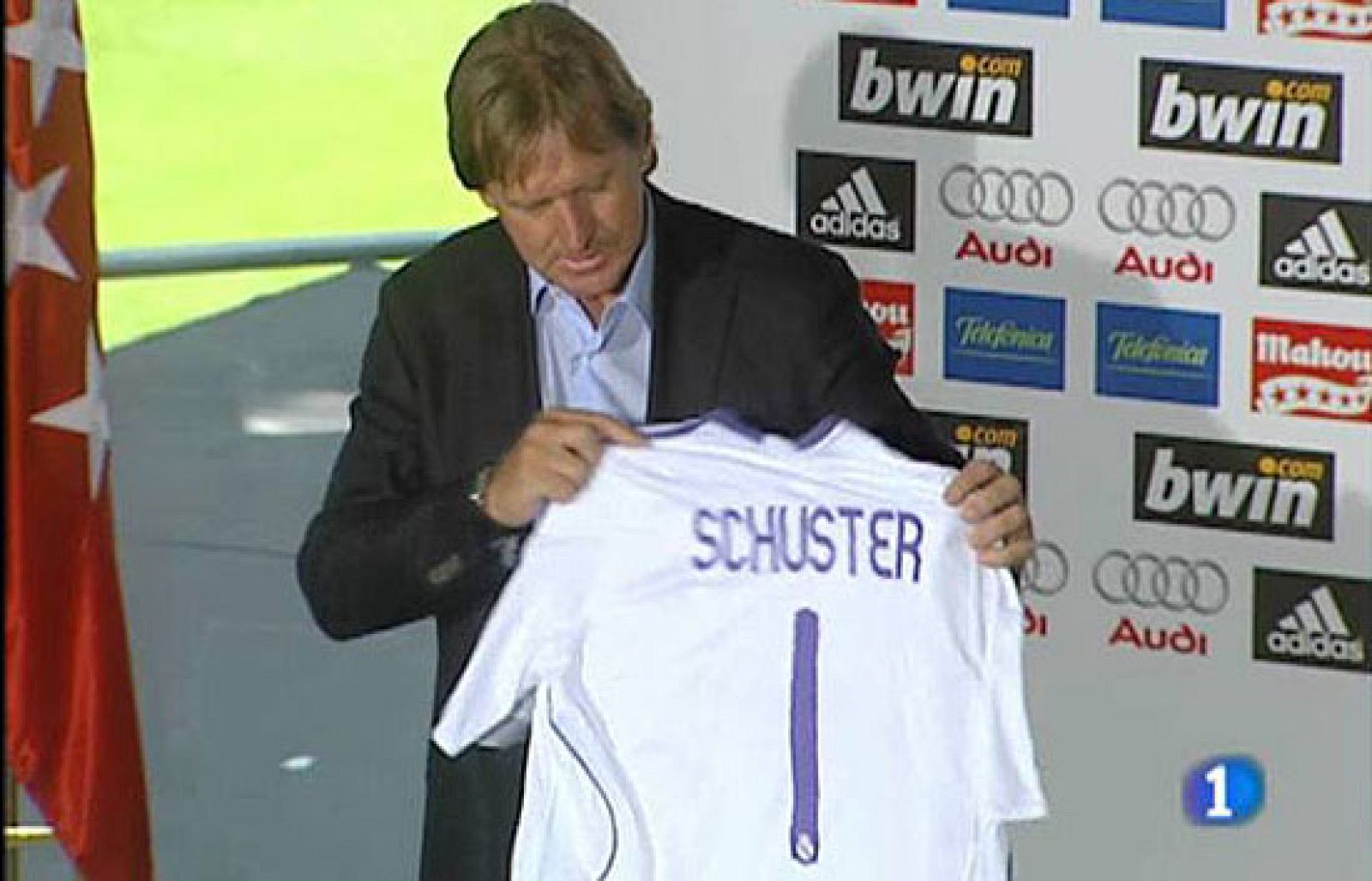 Schuster ha estado otras veces en la cuerda floja, pero al fianl no ha sido capaz de mantenerse en la brecha. Tras las declaraciones en la que declaraba su impotencia ante el partido del Braça, ha sido la gota que colma el vaso.