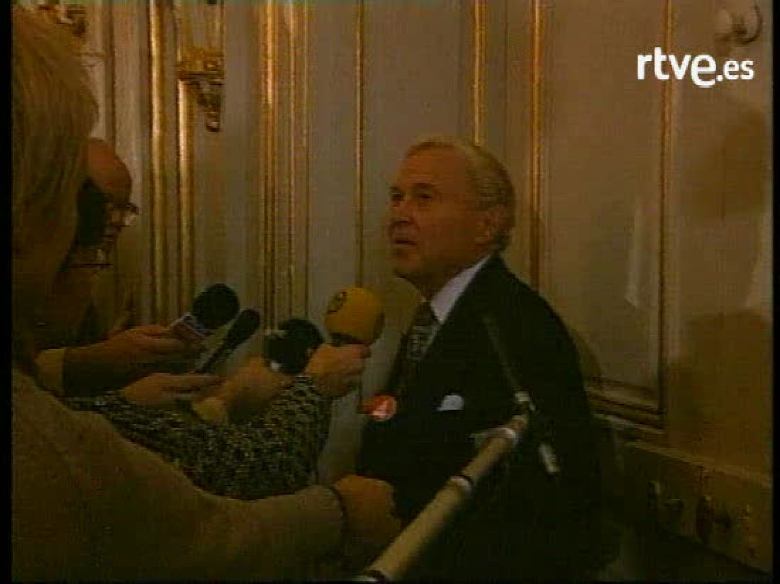 La Academia sueca anuncia que José Saramago es el nuevo Premio Nobel de Literatura - Personajes en el Archivo de RTVE | Ver