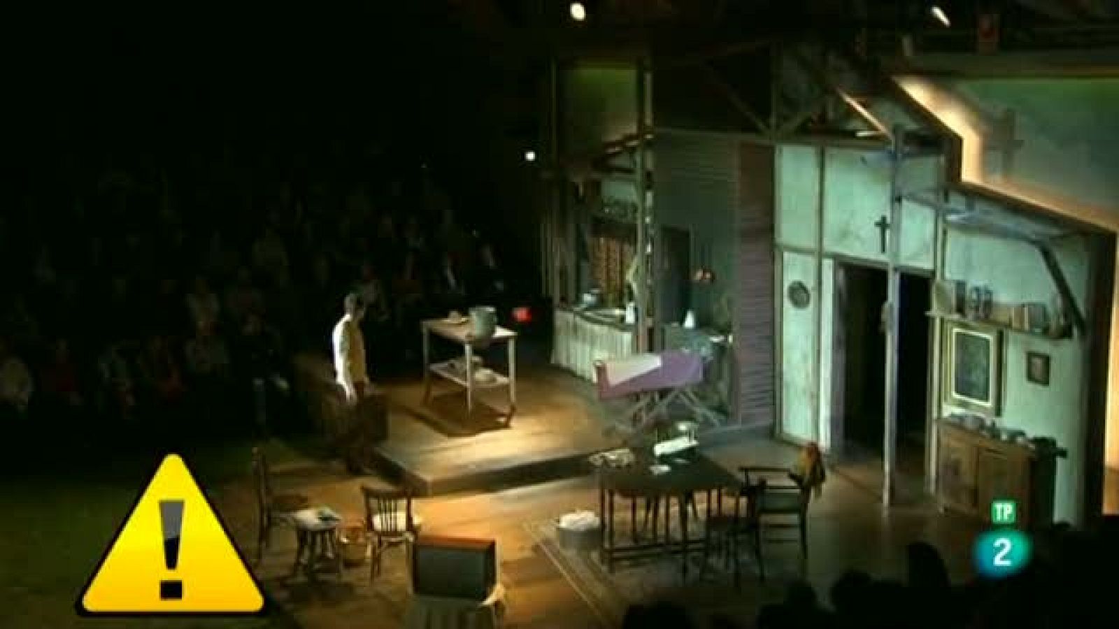 ¡Atención obras! - La Perla 29 y su 'Dansa d'Agost'