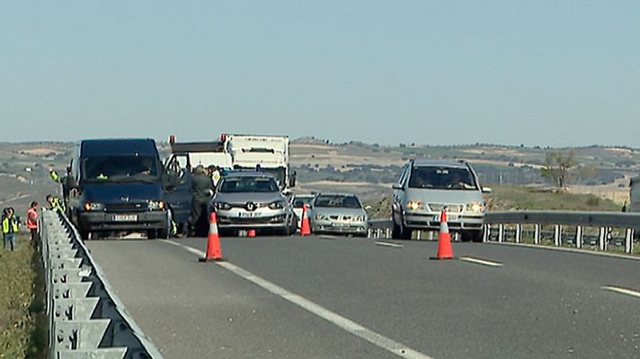 Telediario 1 - Un guardia civil mata a otro conductor tras una colisión de tráfico entre ambos