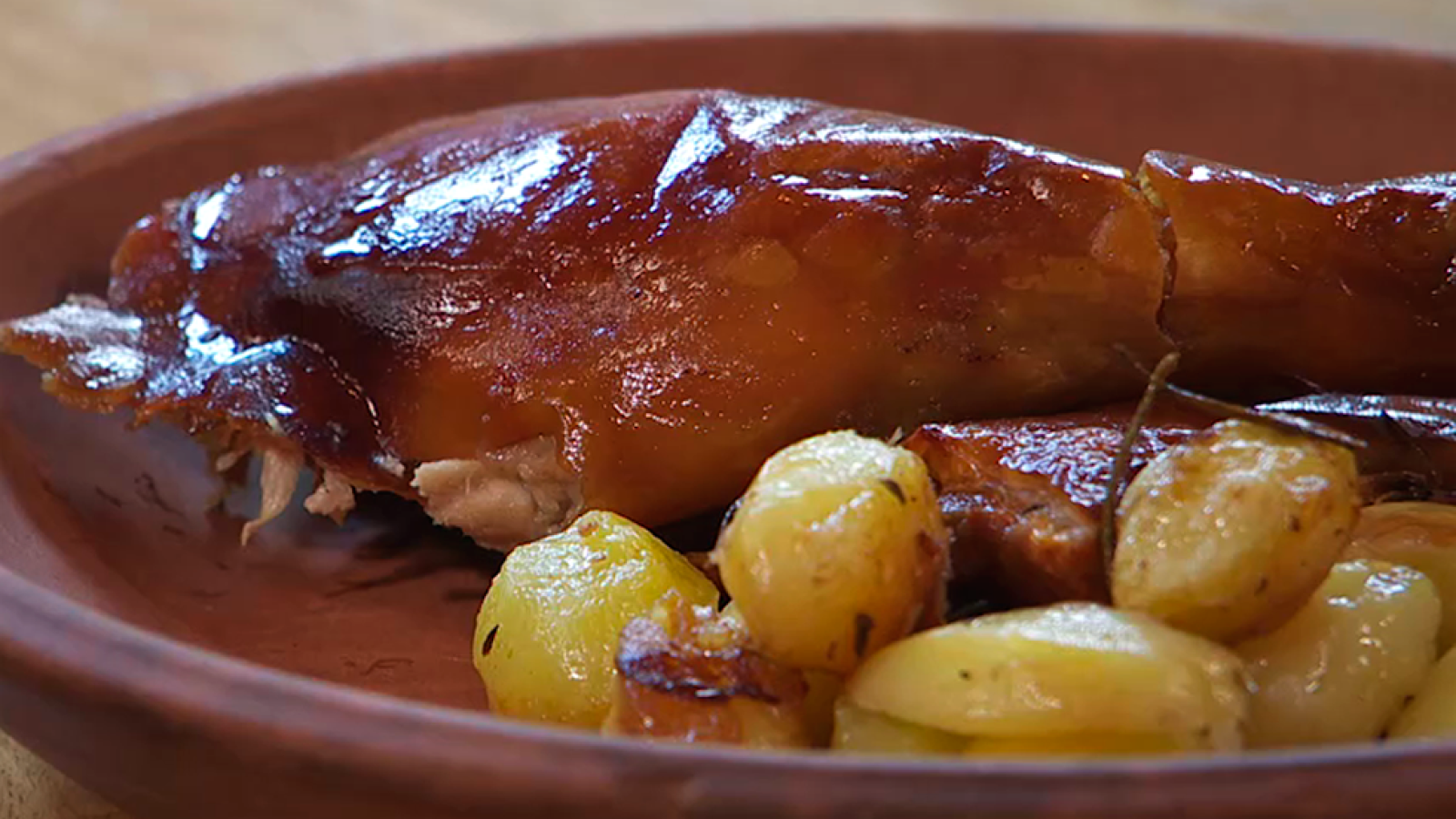 Cochinillo asado al horno