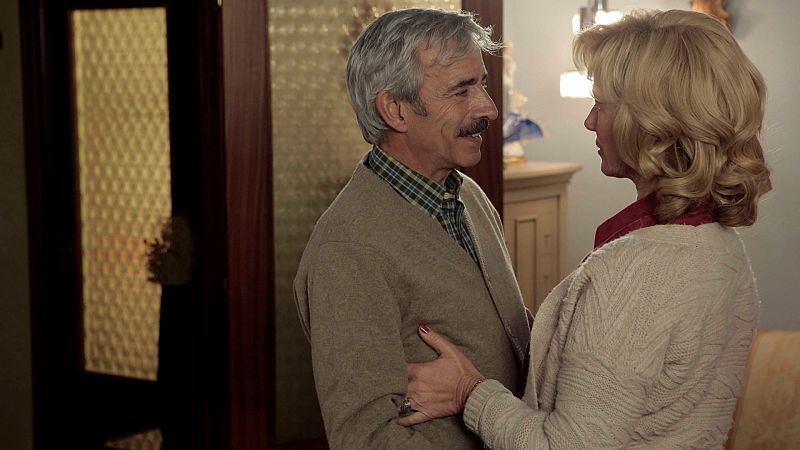 Cuntame cmo pas - Temporada 17 - Episodio 16: A la caza - Ver ahora