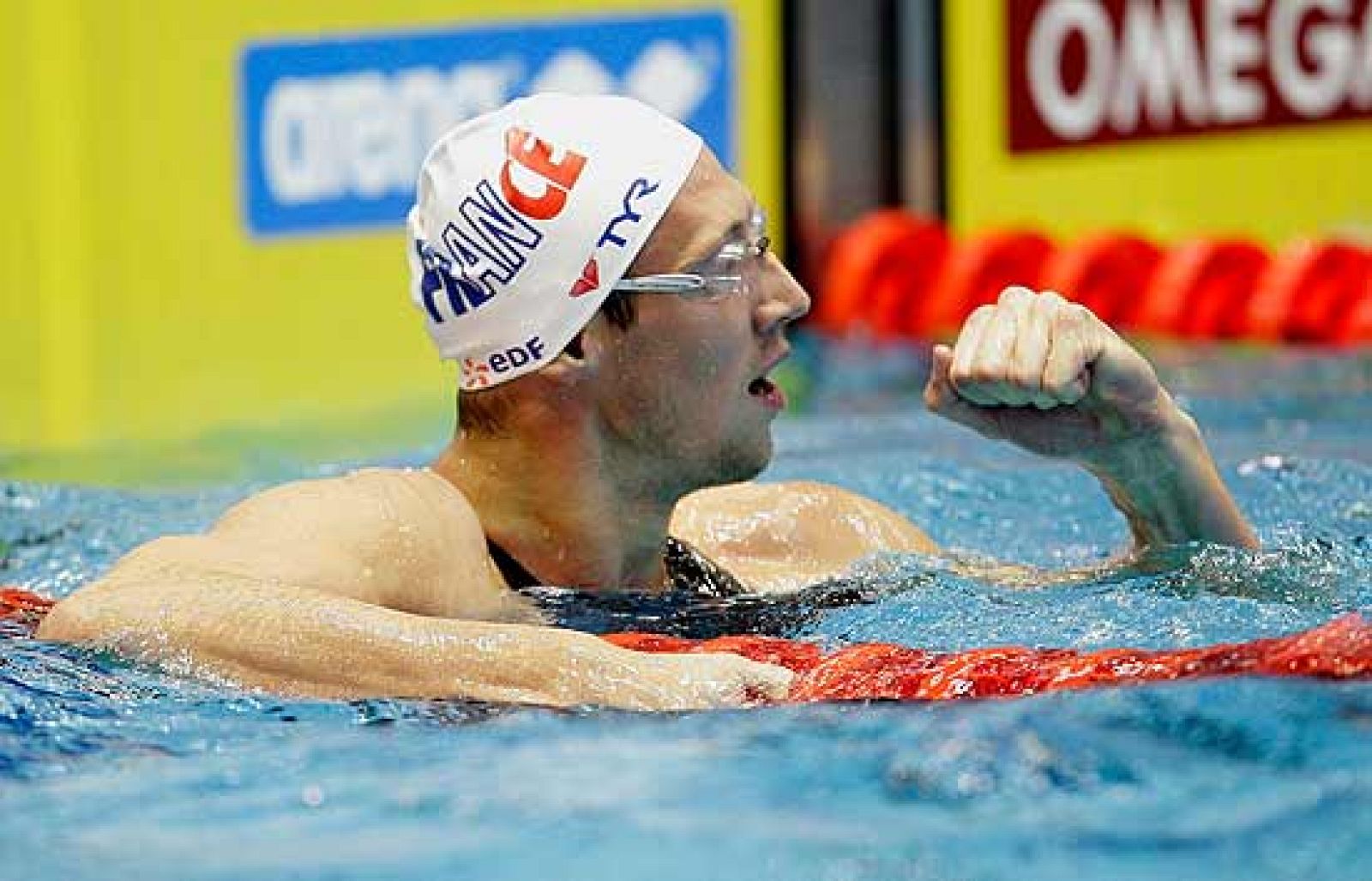 Bernard, récord del mundo en 100m libres