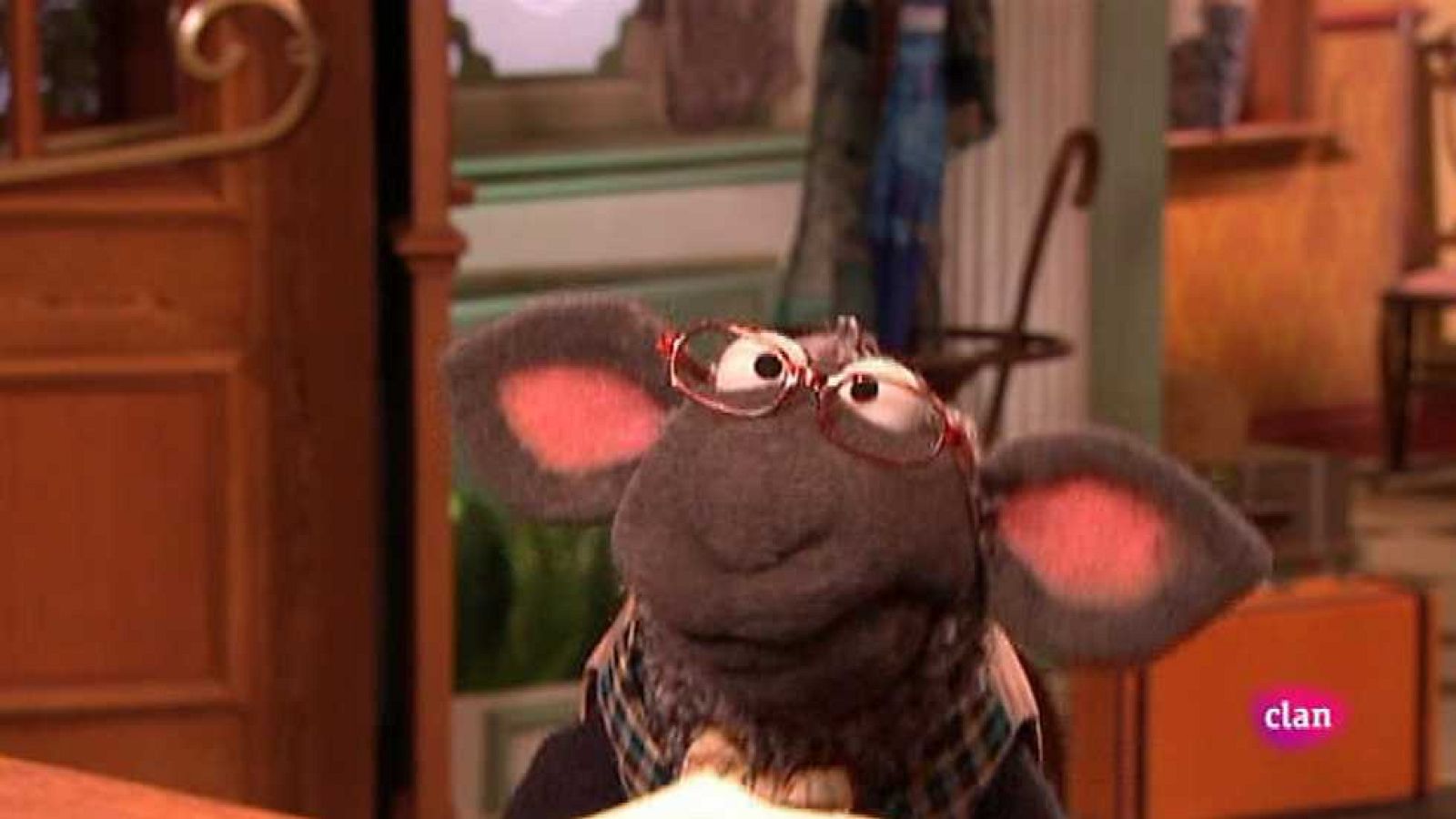 Llamando a la tirolesa - El Hotel Furchester | Ver