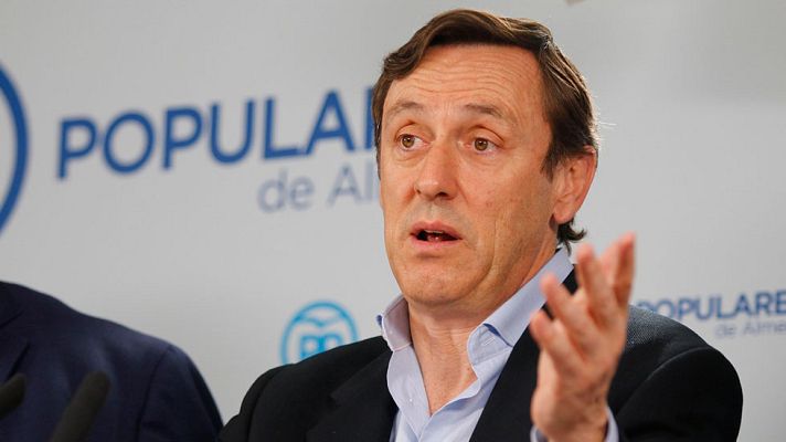 Los desayunos - Rafael Hernando:  Las elecciones es una "mejor alternativa" que un gobierno que pusiera "en solfa la soberanía nacional"