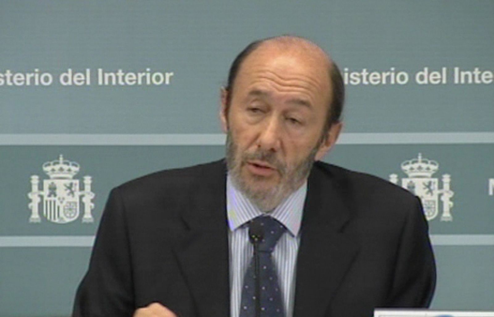 El Gobierno ha trasladado a cárceles cercanas al País Vasco a un grupo de presos de ETA | Ver