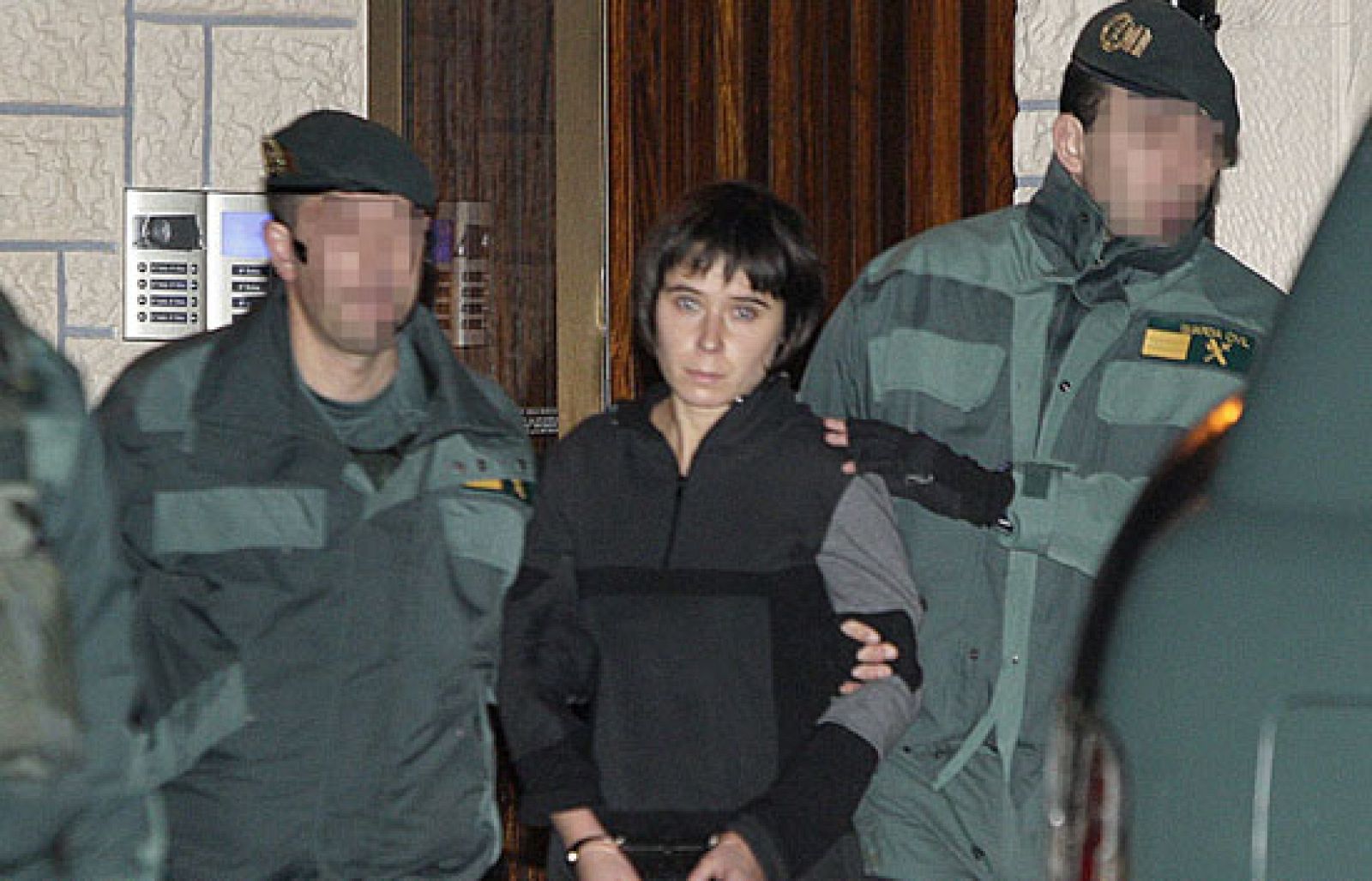 La policía sigue analizando la documentación incautada a los tres etarras detenidos en Irún | Ver