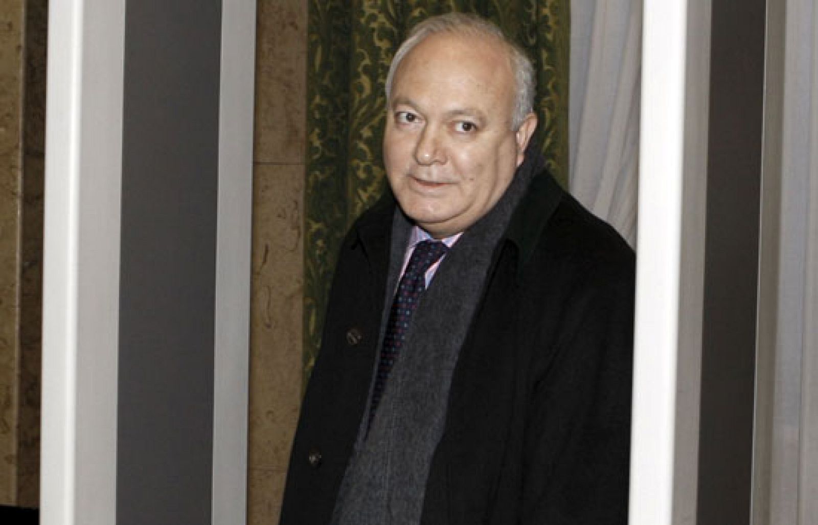 Moratinos confirma que el Gobierno de Aznar autorizó las escalas de aviones norteamericanos | Ver