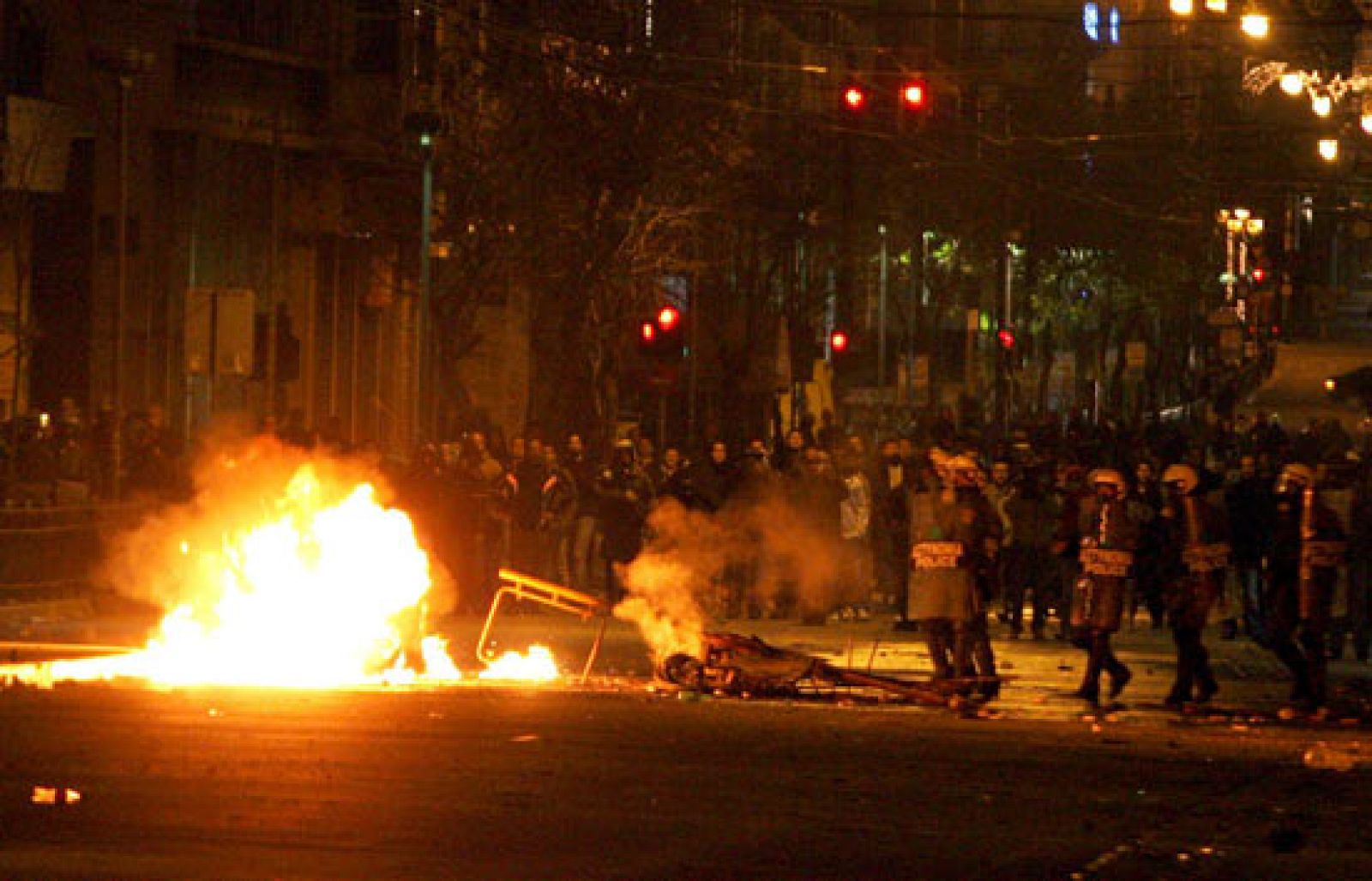 La huelga general convocada en Grecia acaba con graves distrubios | Ver