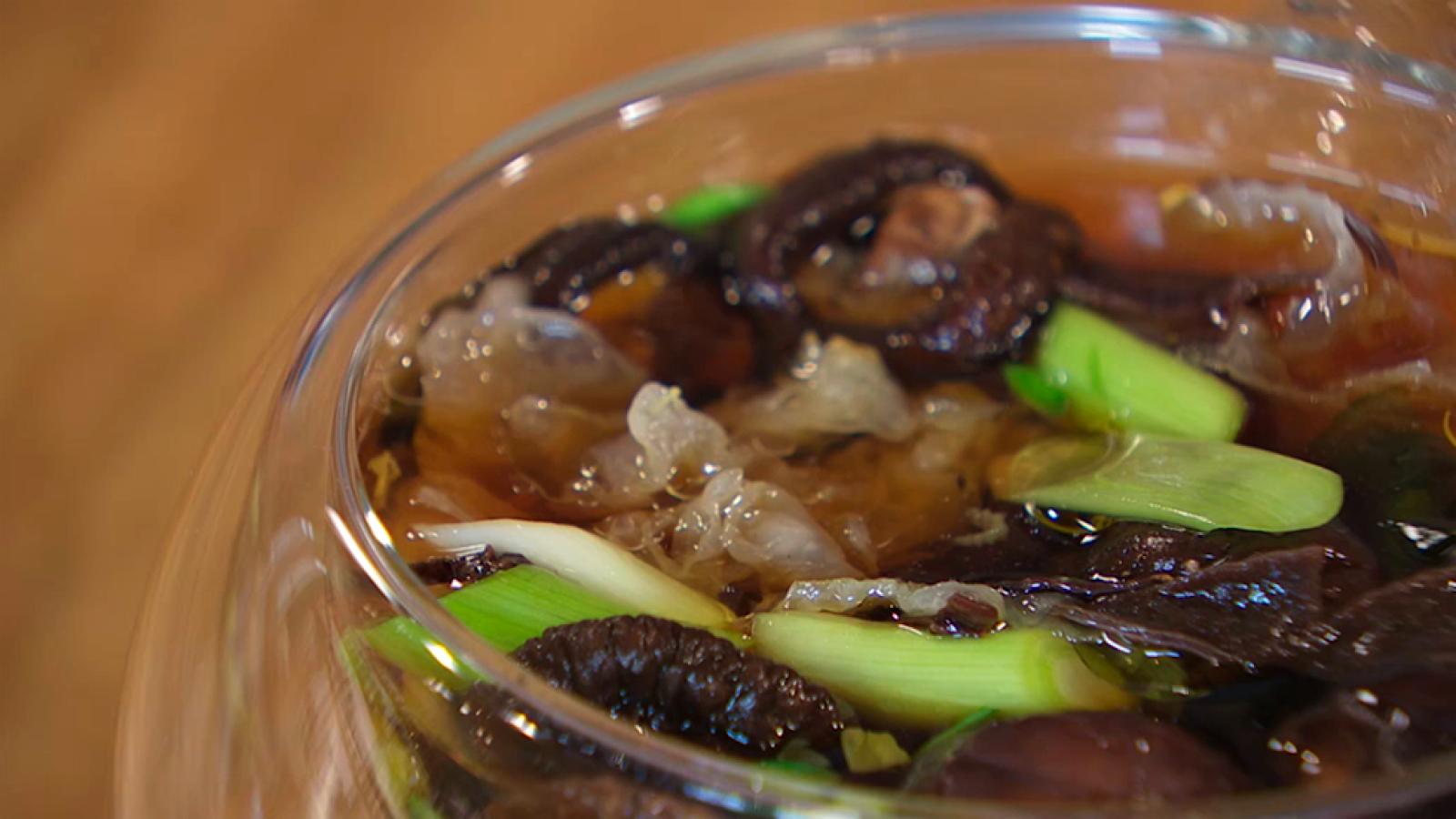 Torres en la cocina - Sopa de algas y setas