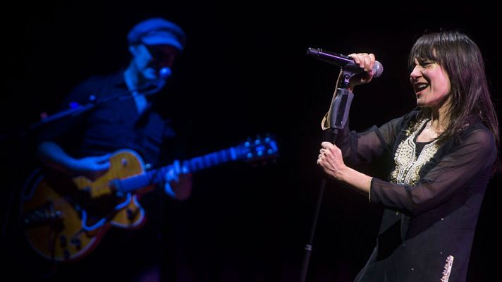 Telediario 1 - Amaral presenta los conciertos de su nuevo disco