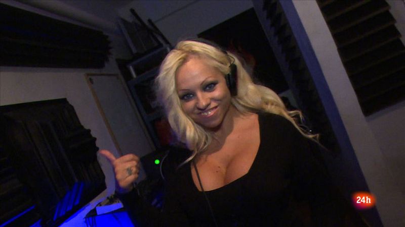 Ana López, la doble de Pamela Anderson