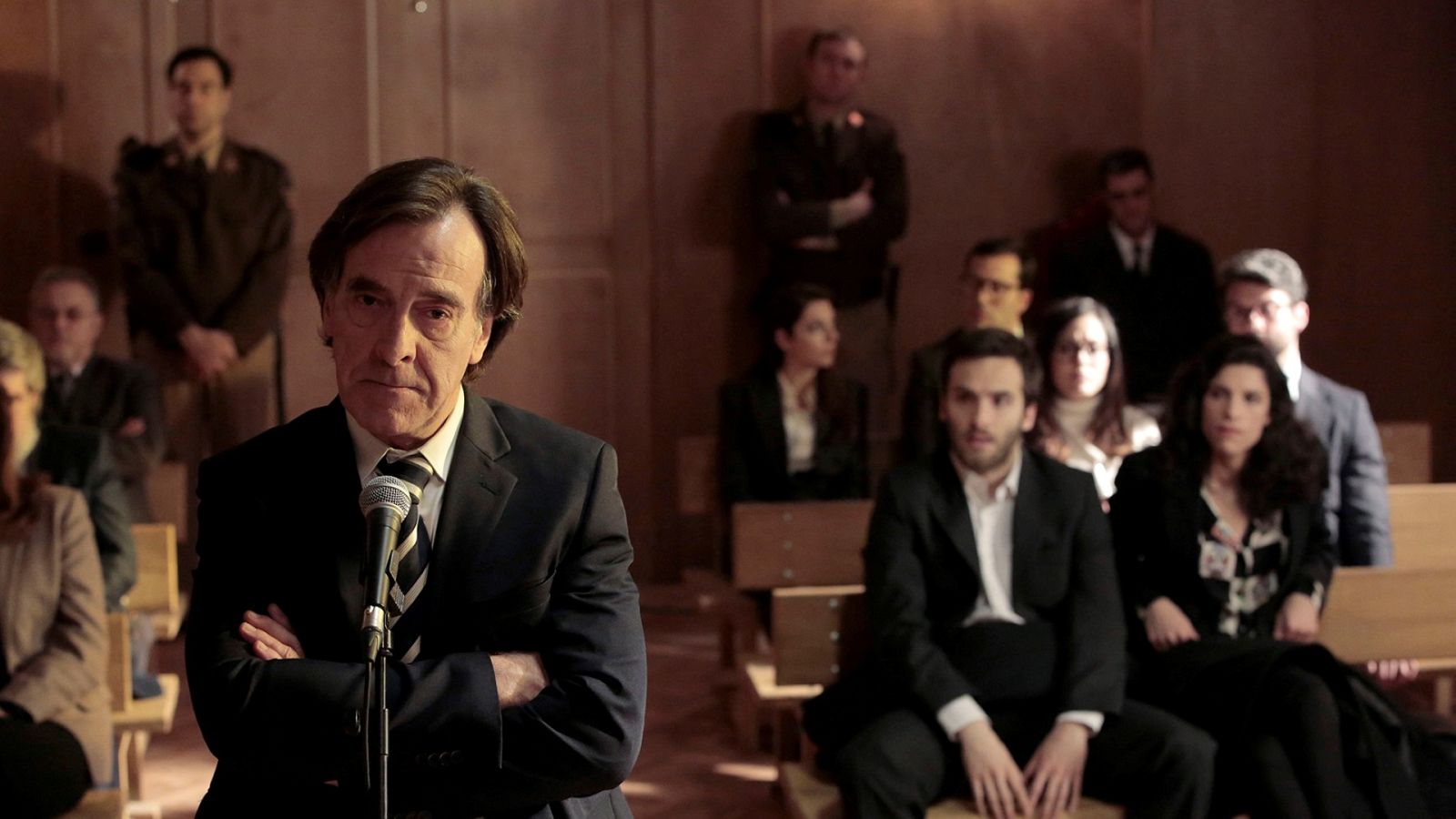 Cuéntame cómo pasó - Temporada 17 - Episodio 17: Audiencia pública - Ver ahora