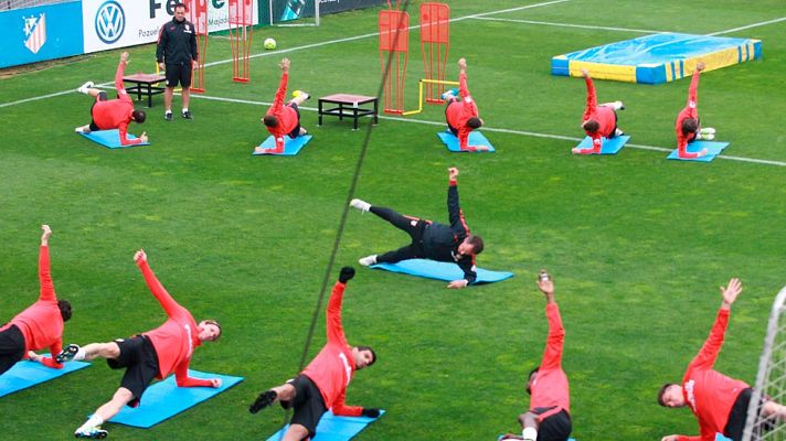 Telediario 1 - El Madrid afronta la penúltima jornada sin Bale y el Barça quiere espantar el 'tamudazo'