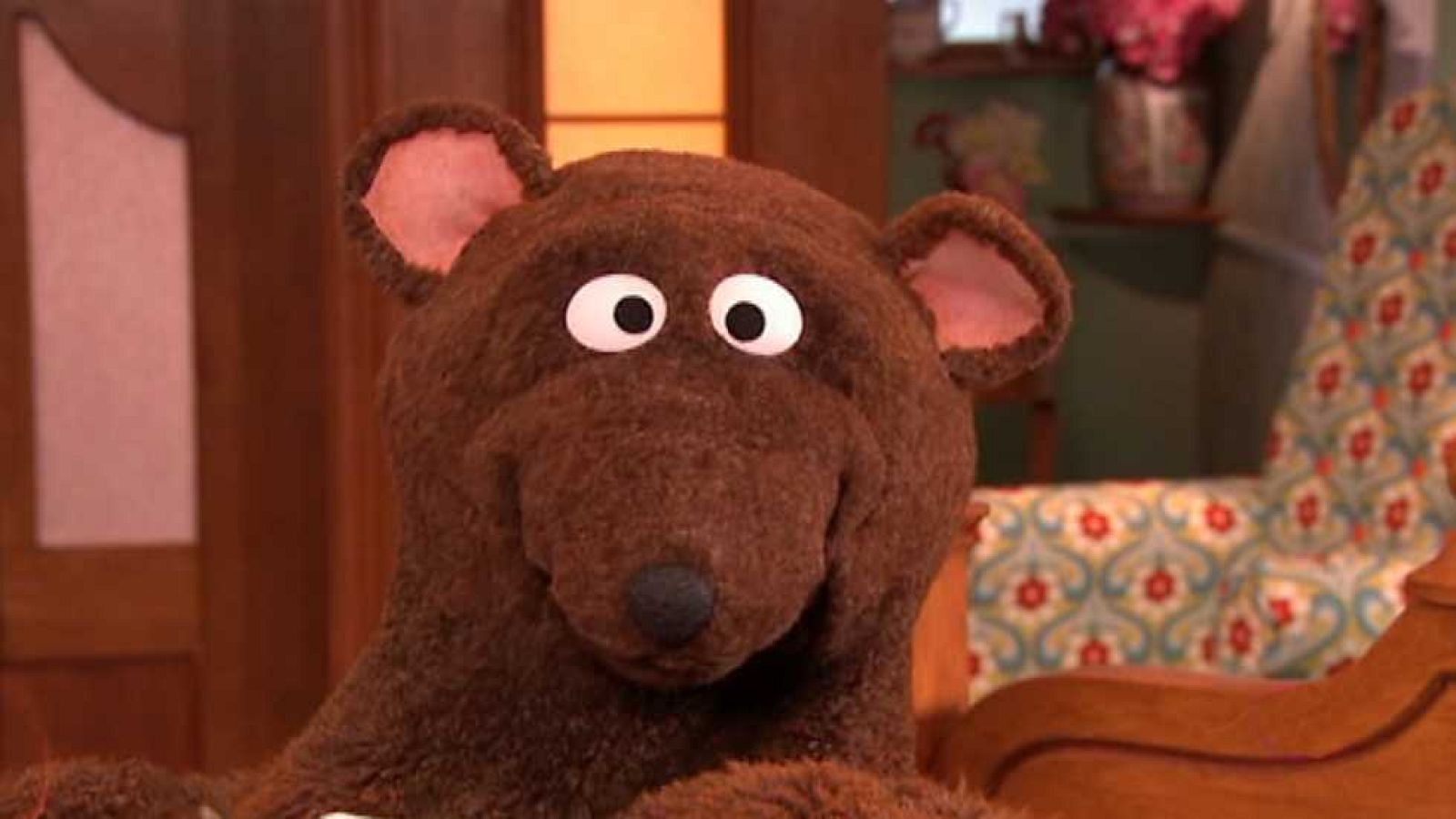 El señor Huggles hiberna - El Hotel Furchester | Ver