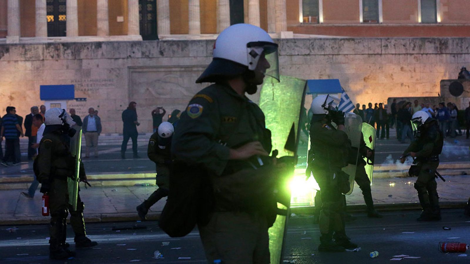 Telediario 2 en cuatro minutos - 08/05/16