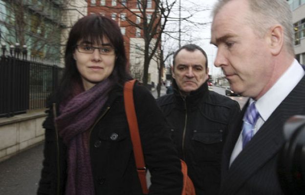  - De Juana, a empujones en Belfast