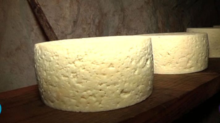 España Directo - Así se elabora uno de los mejores quesos azules del mundo