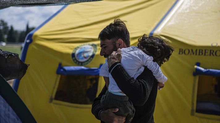 Telediario 1 - Osman, el niño afgano refugiado con parálisis cerebral, a punto de llegar a España