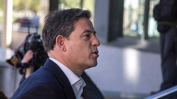 Telediario 1 - El socialista Gómez Besteiro se acoge a su derecho a no declarar como investigado en la Operación Pulpo
