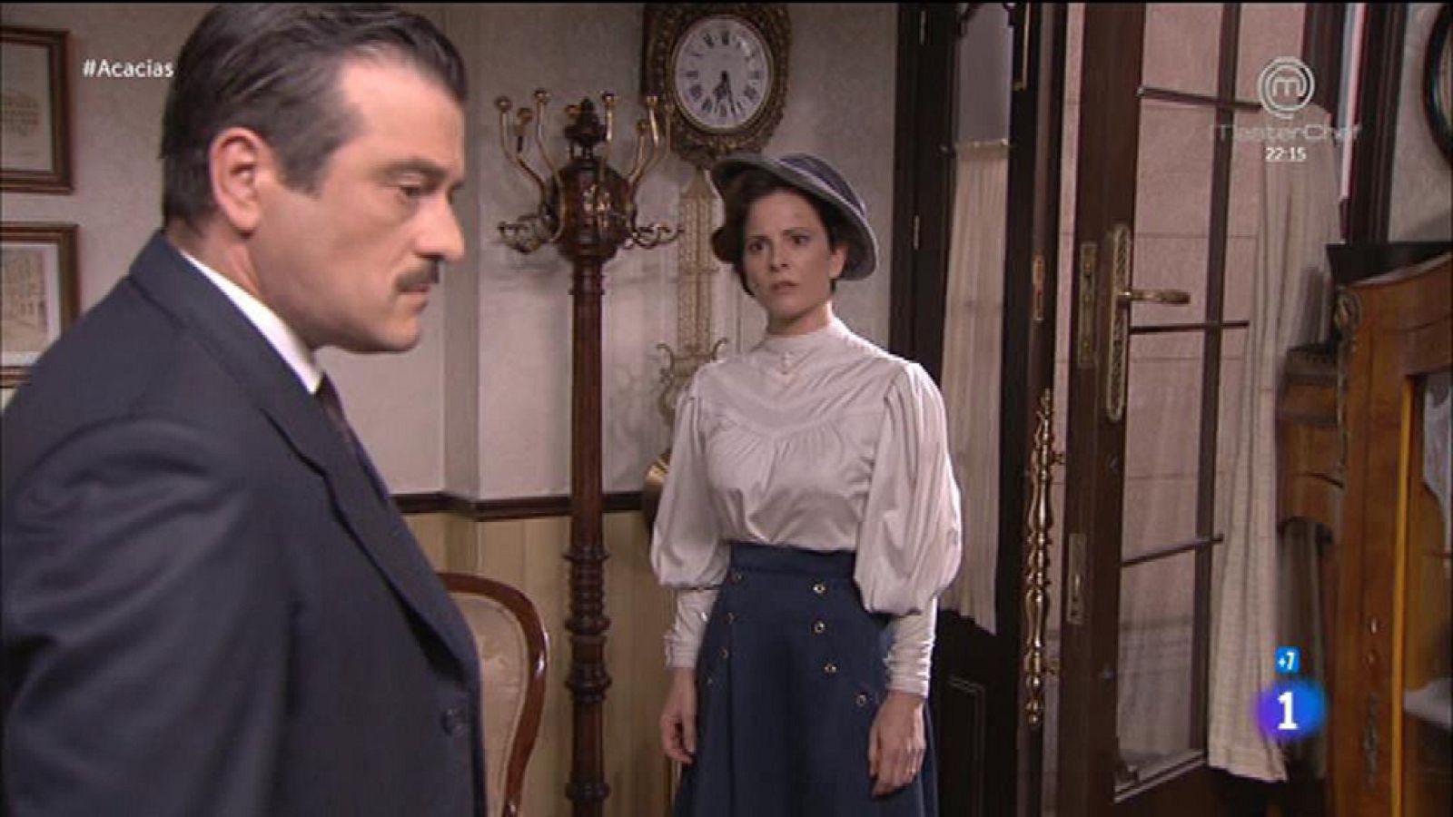 Acacias 38 - Leandro le pide a Juliana que le diga toda la verdad