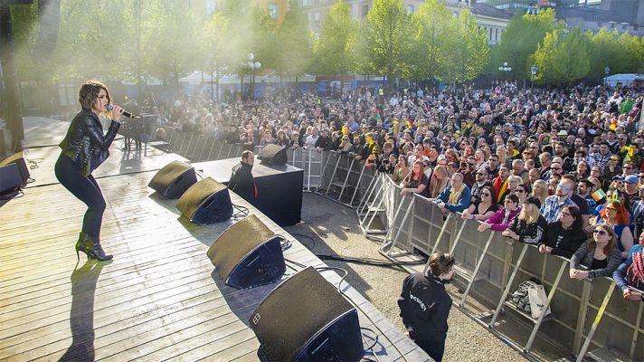 Eurovisión - Barei actúa en el Eurovillage