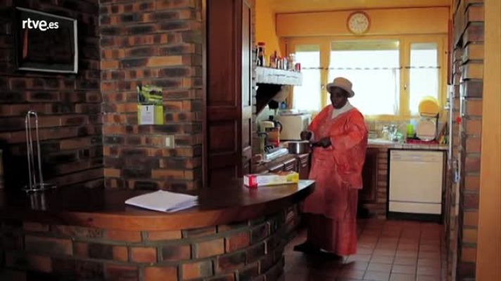 Documaster - Así empieza el episodio 3 de 'Esposas de dictadores'