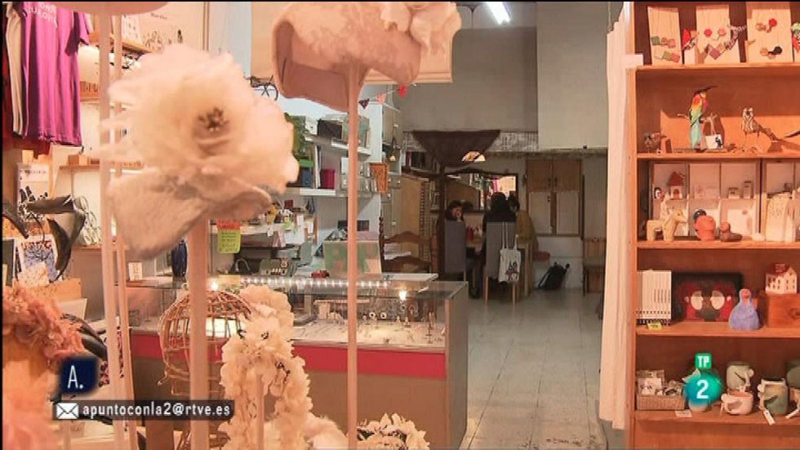 A punto con La 2 - Reciclando - Joyas recicladas