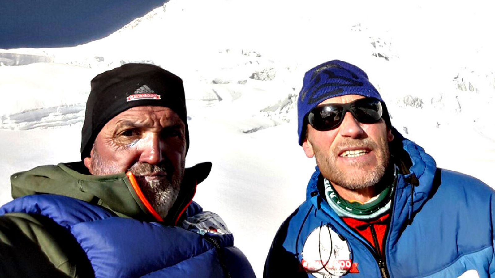 Juanito Oiarzabal y Alberto Zerain han alcanzado los 7.100 metros de altura en el Dhaulagiri (8.167 metros) y esperan ya desde el campo base una ventana de buen tiempo para el ataque final a la cima.