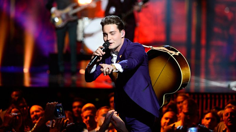 Eurovisin 2016 - Pases Bajos: Douwe Bob canta 'Slow Down'