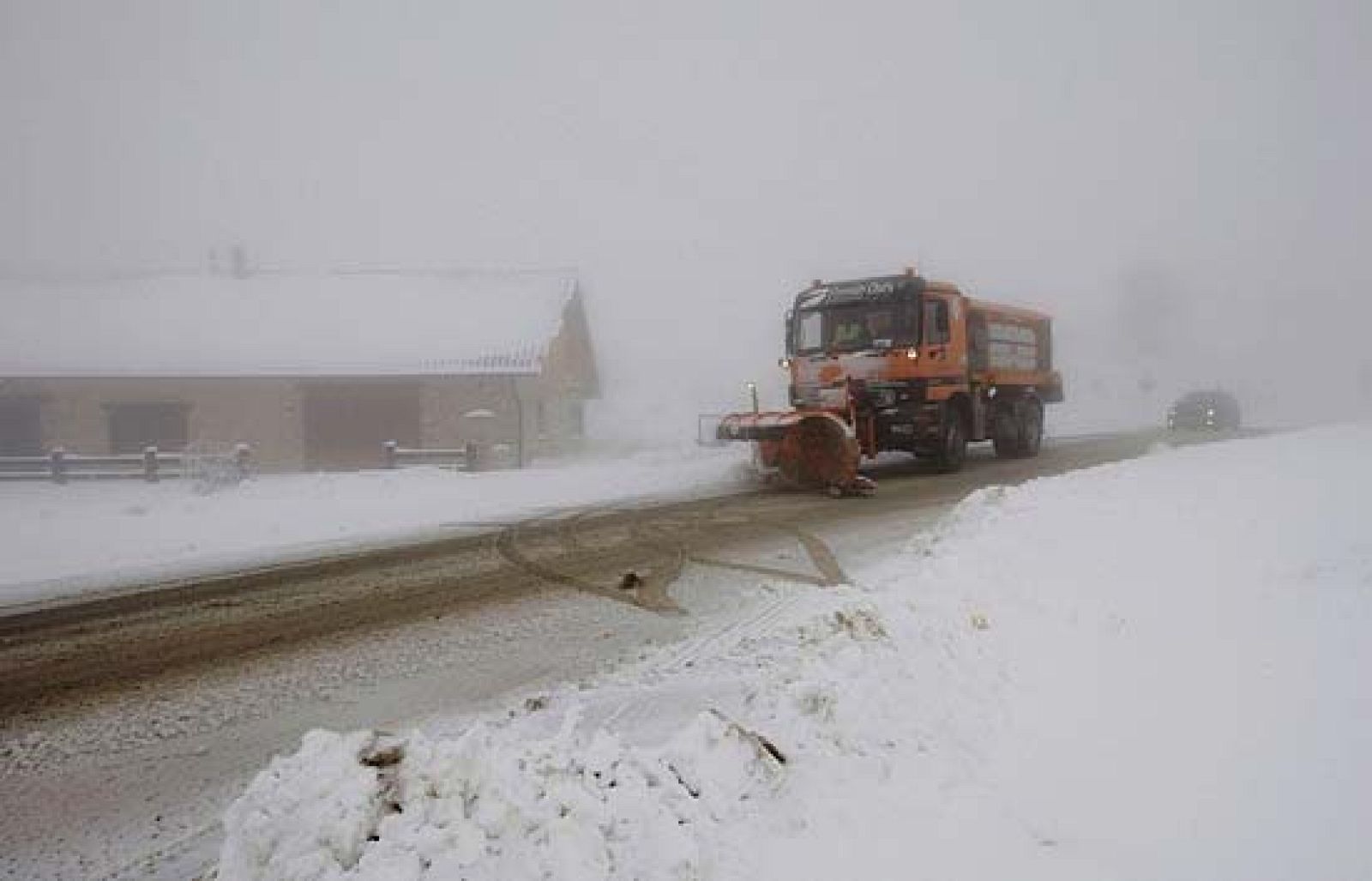 El temporal tiene ocho comunidades en alerta