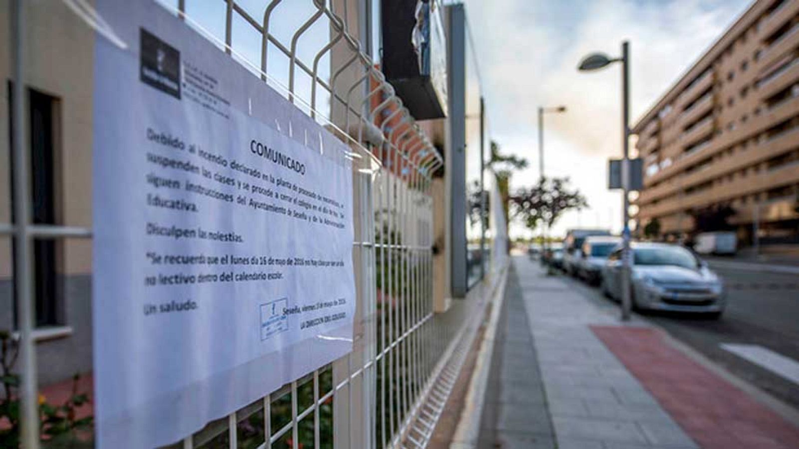 Tres de los cuatro colegios de Seseña retoman las clases tras el incendio del cementerio de neumáticos