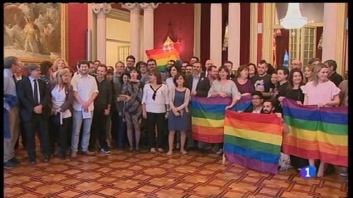 Informatiu Balear - Aproven la llei que garanteix els drets de LGTBI