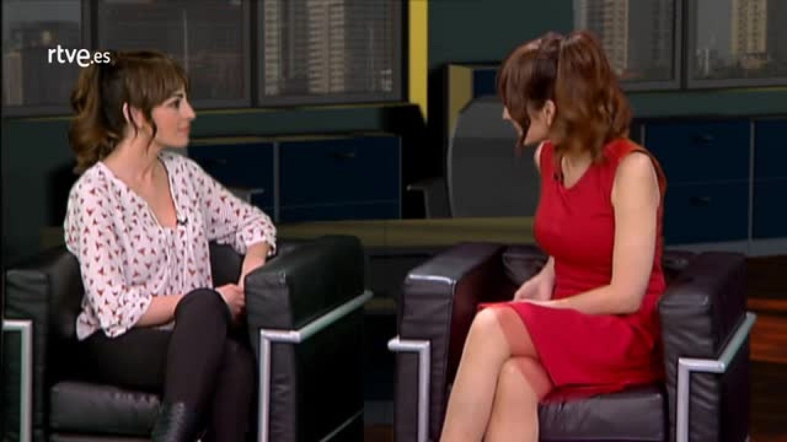 La Puerta del Tiempo - Blanca y Elena (Susana Córdoba) frente a frente - La Puerta del Tiempo | Ver