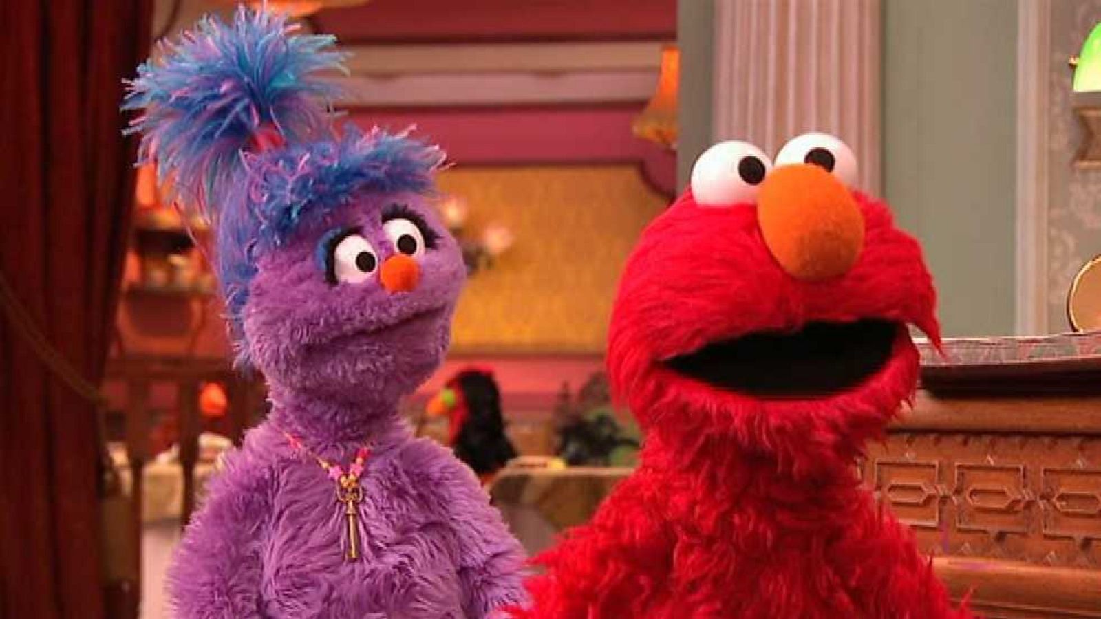 Lesión por bienvenidas repetitivas - El Hotel Furchester | Ver