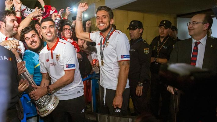 Los desayunos - La quinta Europa League ya está en Sevilla