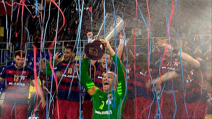 Telediario 1 - El Barça celebra el título y tres años invicto con otro triunfo en la Liga Asobal