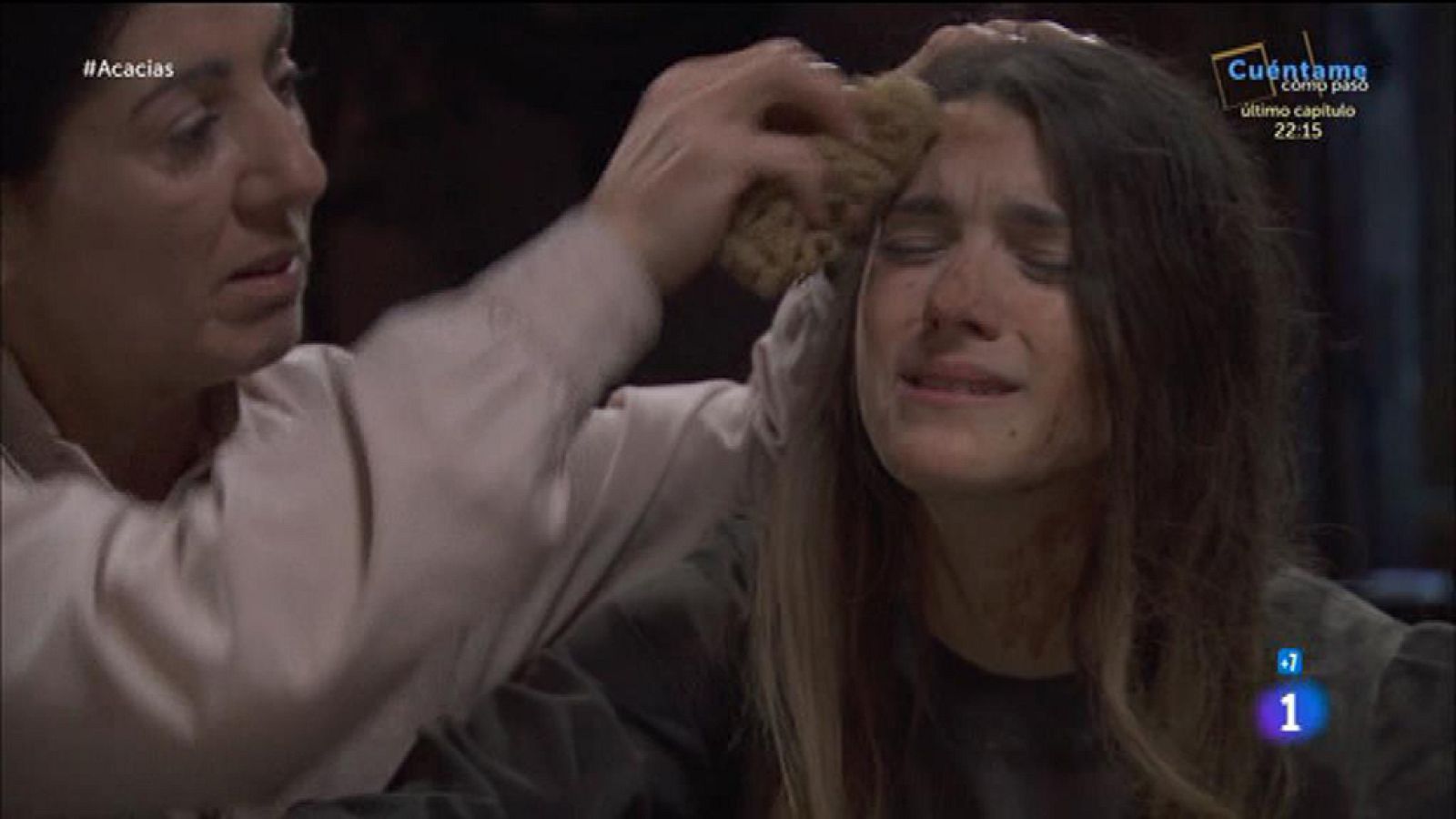 Acacias 38 - El barrio repudia a Casilda pero en el altillo la protegen