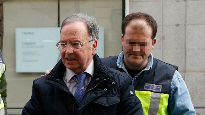 Telediario 1 - El líder de Manos Limpias asegura que se reunió con el presidente de la Caixa para abordar la acusación contra la infanta