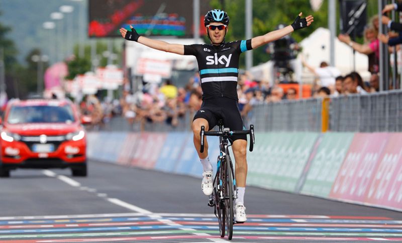 Mikel Nieve gana la etapa y Amador se coloca lder