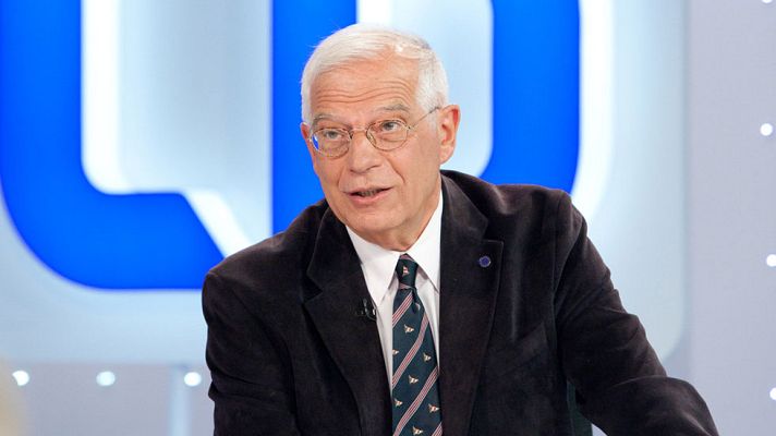 Los desayunos - Borrell afirma que aceptó "ayudar" a Sánchez porque el PSOE "es la única alternativa posible al PP"