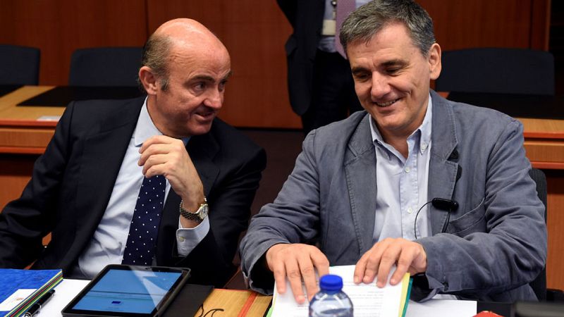 El Eurogrupo desbloquea más de 10.000 millones de ayuda a Grecia