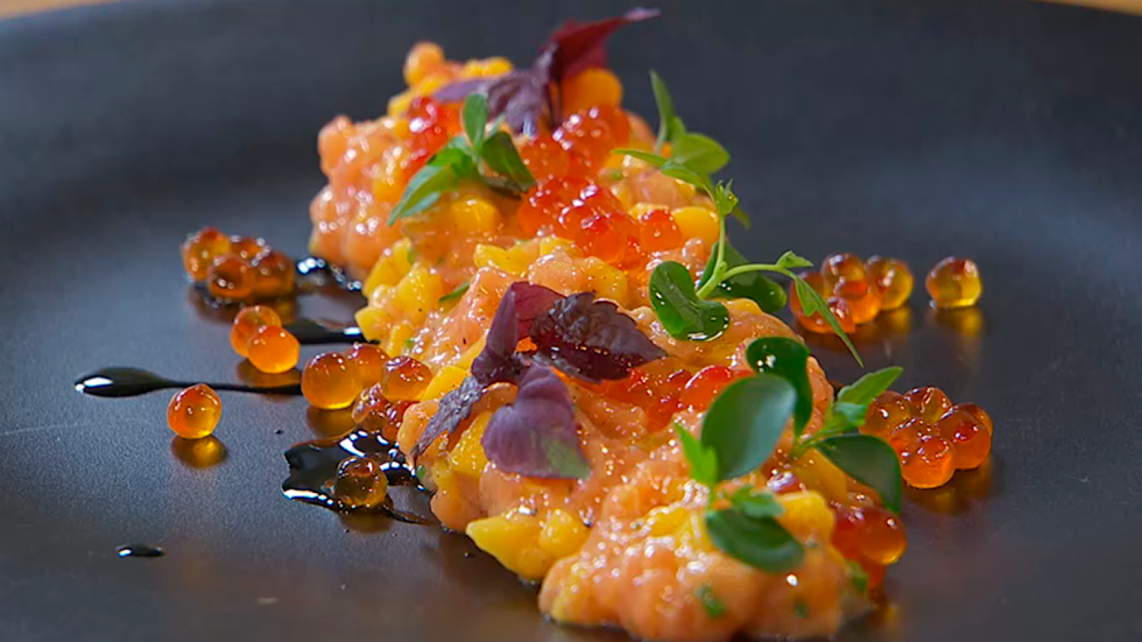 Tartar de salmón y mango