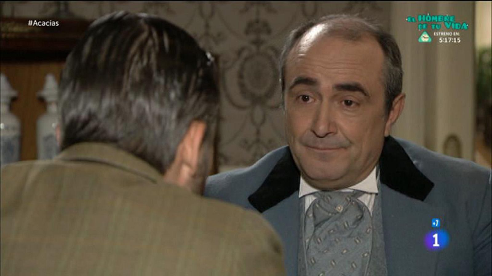 Acacias 38 - Felipe advierte a Ramón sobre los peligros de ser usurero
