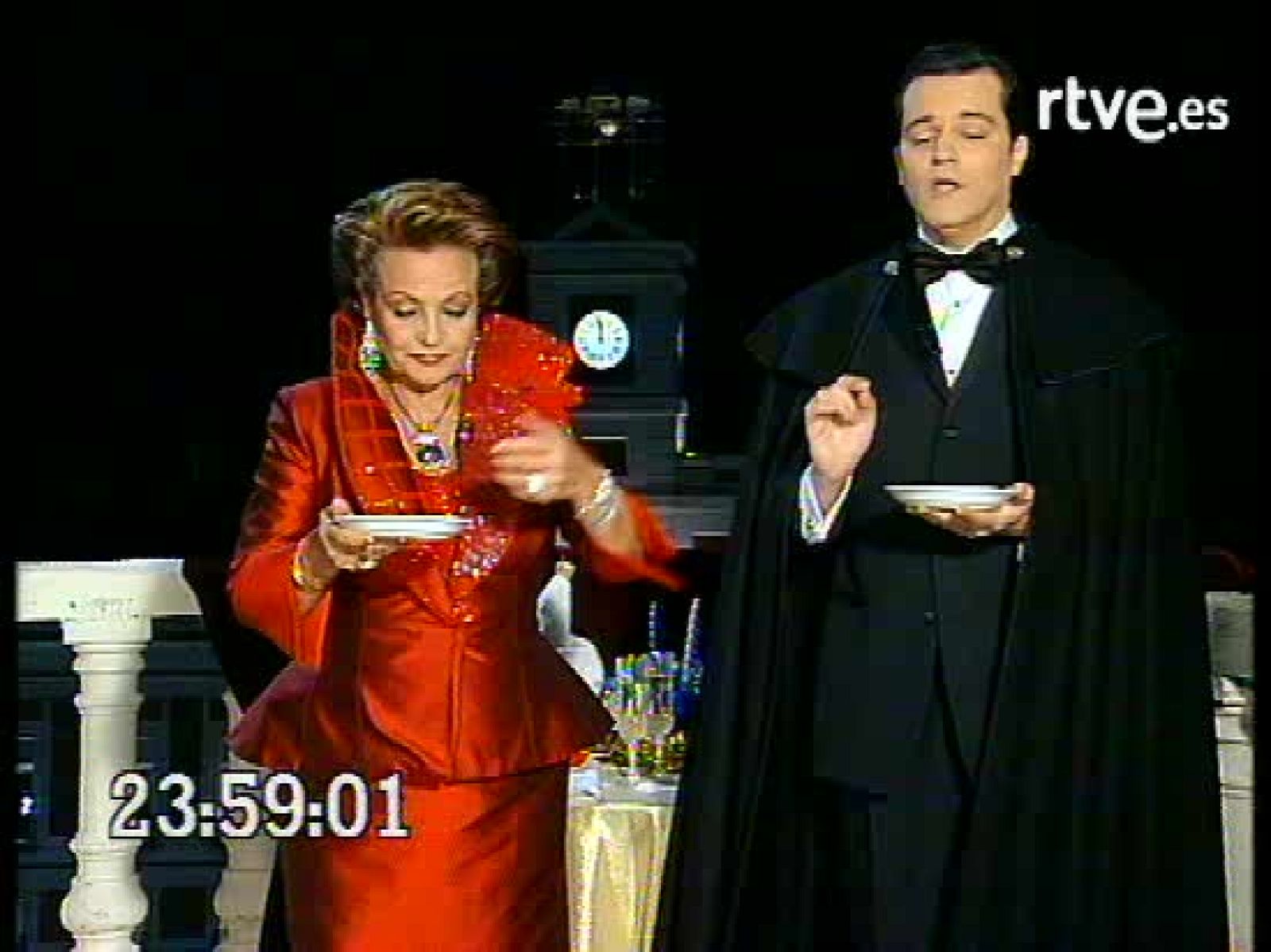 Campanadas 2004 - Ramón García y Carmen Sevilla - Campanadas de Fin de Año | Ver