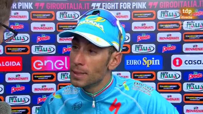  - Nibali dedica su victoria al equipo