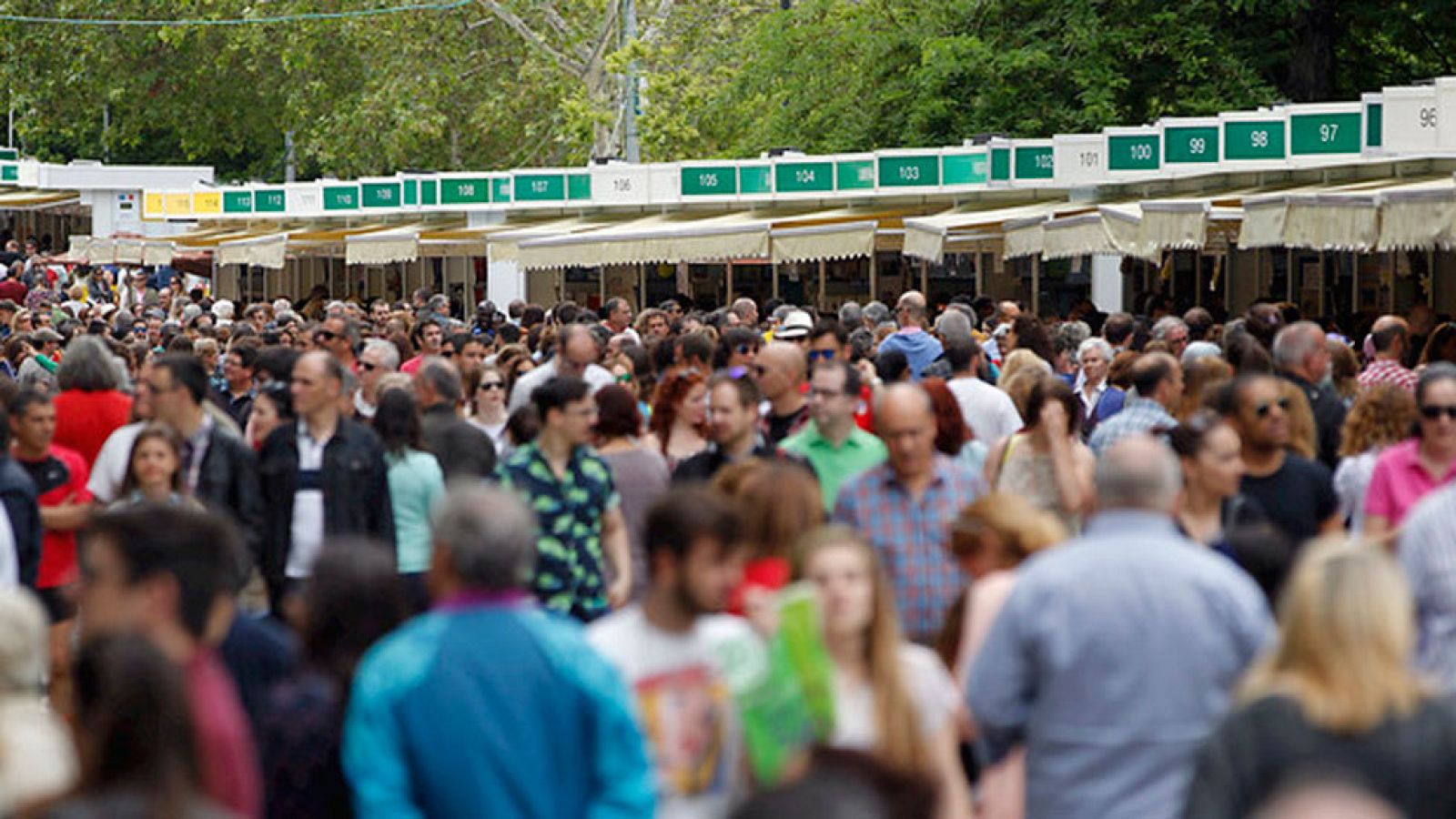 La Feria del Libro de Madrid  celebra su 75 edición en el parque El Retiro hasta el 12 de junio