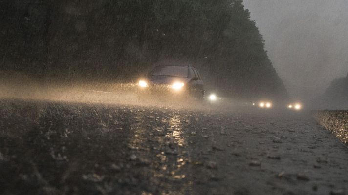 El tiempo - Lluvias fuertes en Cataluña y viento muy fuerte en desembocadura Ebro